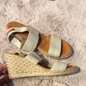 Andre Assous Cream Wedge Sandals